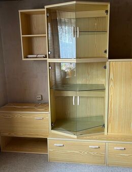 Wohnwand mit Vitrine - Walkenried
