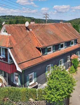 Lebenstraum Schwarzwaldhaus - modernisiert, mit Gartenparadies & Baupotenzial - Oberreichenbach (Baden-Württemberg)