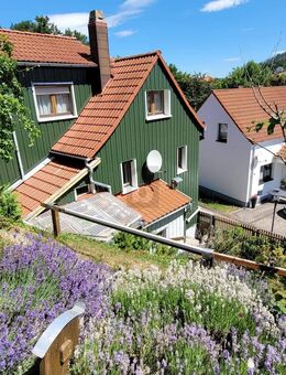 FAMILIÄRE LAGE MIT GARTEN UND AUSBLICK - Wutha-Farnroda