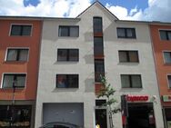 Zentrale und ruhige Wohnung mit Balkon, modernisiert und renoviert - Hildesheim