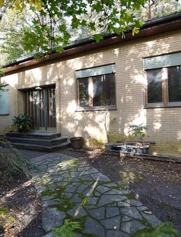 Hauptstadtmakler-Bezugsfreies Anwesen im Bungalowstil - Berlin