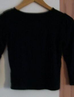Schwarzes Langarmshirt - Age 5 - Gr. 110 - Pirmasens