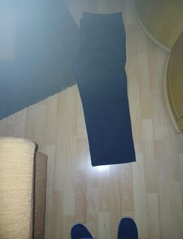 He-hose schwarz W 42/L34 gebraucht chervo - Leverkusen