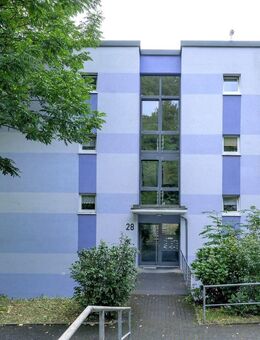 schöne kleine Wohnung mit Kinder- oder Arbeitszimmer ab Dez. frei - Remscheid