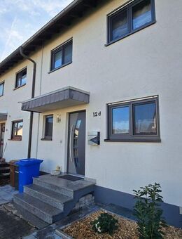 Modernisiertes Reihenmittelhaus mit PV, Garage & offenem Wohnbereich - provisionsfrei - Karlstein (Main)