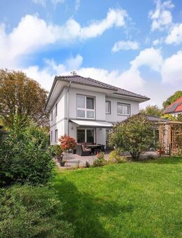 Stadtvilla mit Gartenidylle - Stilvolles Familienparadies auf drei Ebenen - Berlin