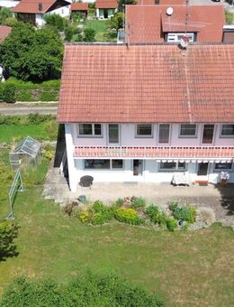 Charmantes Einfamilienhaus mit großem Garten in ruhiger Lage in Kirchdorf - Kirchdorf (Iller)