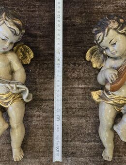 2 x PUTTEN / ENGEL, bemalte Wandfiguren a. Holz ca. 32cm, a.d. Grödnertal - Wolfratshausen