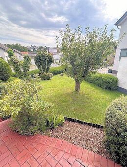 Großzügige Erdgeschoss-Gartenwohnung mit Doppelgarage in Warstein-Belecke! - Warstein