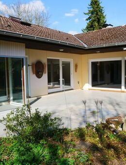 freistehendes Einfamilienhaus, 5 Zimmer und großer Garten - Sankt Augustin