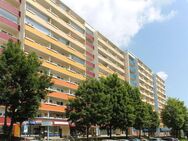 Sanierte 3-Raum-Wohnung mit Aufzug, Wanne, Dusche u. Balkon - Gera