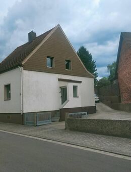 Provisionsfrei - Familienfreundliches Haus mit großem, sonnigem Garten - Bexbach