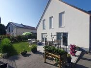 Mod. Einfamilienhaus Baujahr´2021 Luftwärmepumpe Top Ausstattung in 96123 Pödeldorf Landkr. Bbg. - Litzendorf