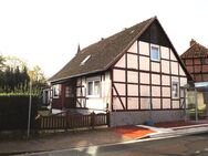 *** Modernisiertes gemütliches Fachwerkhaus mit Doppelgarage und Garten *** - Bahrdorf