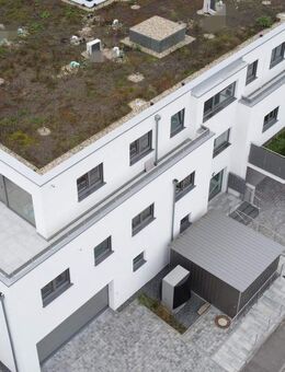 **ERSTBEZUG! Klasse 2,5 Zi.-Penthousewohnung, 75 qm Wfl., hochwertige Bauweise, modern und schick ** - Bad Rappenau