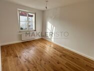 ***Modernisierte 2-Zimmer-Wohnung mit Balkon, Parkett & Tageslichtbad mit Fußbodenheizung*** - Leipzig