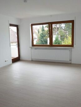 Geräumige 3 Zimmer Wohnung mit Balkon in kleiner Wohneinheit - Pforzheim