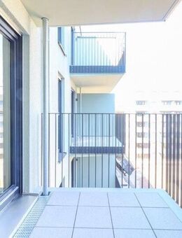 Sonnendurchflutete Wohnperle mit Balkon, moderner Einbauküche und Tiefgarage in bester Lage - Frankfurt (Main)