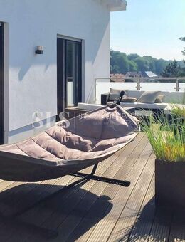 Repräsentatives Penthouse mit Dachterrasse, Einbauküche und Einzelgarage direkt am Rosengarten - Recklinghausen