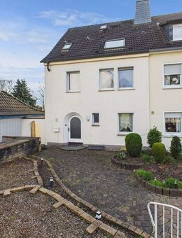 Zeitlose Doppelhaushälfte mit großzügigem Grundstück und inspirierendem Charme - Witten