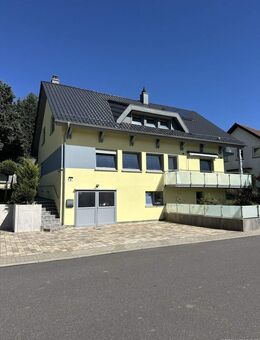 Komplett saniertes Zweifamilienhaus in ländlicher Umgebung - Limbach (Baden-Württemberg)