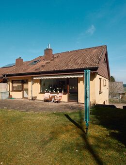 Schramberg-Sulgen: Viel Platz für die ganze Familie - Top-gepflegtes Wohnhaus - Schramberg