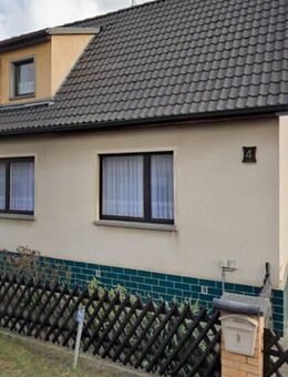 Doppelhaushälfte mit Gestaltungspotenzial in ruhiger Lage - Fürstenberg (Havel)