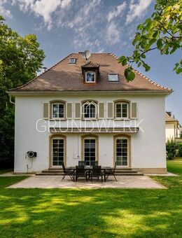 Herrliche, freistehende Stadtvilla mit großem Garten im idyllischen Herdern - Freiburg (Breisgau)