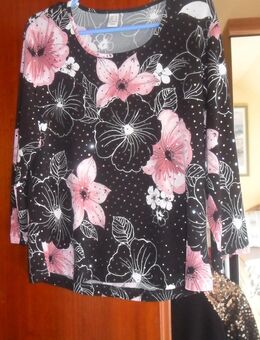 T-Shirt mit Pailetten Gr 38 - Neunkirchen Zentrum