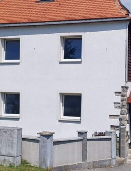 SANIERTES EINFAMILIENHAUS + gemütliche Mansarde mit Bad *BIETERVERFAHREN* - Hohenau