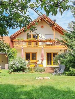 HIER BEGINNT IHR NEUES KAPITEL // Grünes Familienidyll mit Garten, Terrasse & Balkon in Hohenmölsen - Hohenmölsen