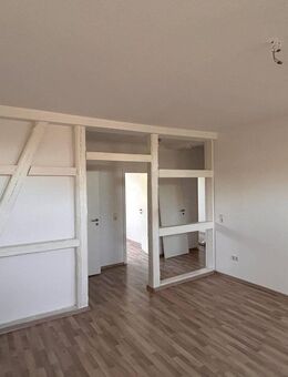 4R, Arnstadt, zentrale Lage, Balkon, Stellplatz - Arnstadt