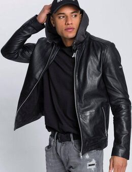 Bruno Banani Lederjacke aus Lammnappaleder, taillierter Schnitt, mit abnehmbarer Kapuze