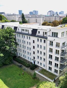 Sofortbezug / Dachgeschoß / 3 Zimmer / hohe Räume / große Terrasse - Berlin