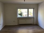 Sehr schöne 2-Zimmer-Wohnung mit Einbauküche und Balkon zu vermieten - Mannheim