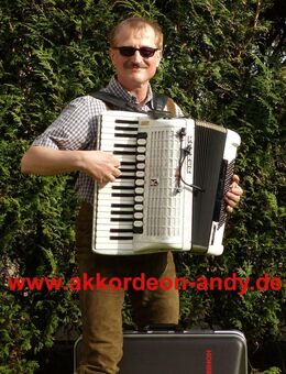 Akkordeonspieler in Dortmund, Datteln, Detmold, Diepholz, NRW - Münster