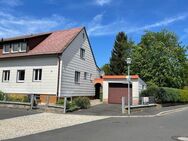 Doppelhaushälfte mit Garage bietet Platz für die Familie! - Tirschenreuth