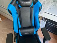 DXRacer Gamingstuhl blau wie NEU - Falkensee