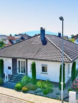 Ein Platz zum Ankommen! Stilvoller Bungalow mit Charme und großer Doppelgarage - Muggensturm