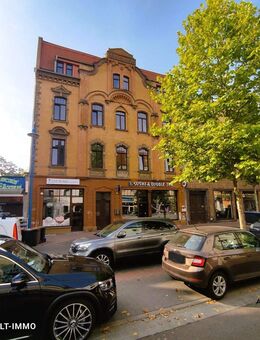 Offene Dachgeschosswohnung in zentraler Lage - Bitterfeld-Wolfen