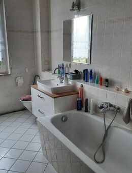 2-R- Wohnung mit Balkon und Lift in TOP-Zustand zu vermieten ! - Gera