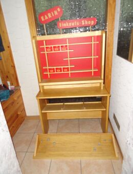 Kaufladen aus Masivholz - Gau-Bickelheim