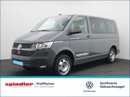 VW T6 Caravelle, 1 Trendline, Jahr 2022 - Würzburg