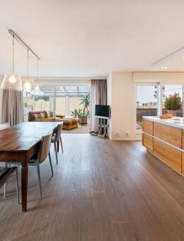 Purer Luxus - riesige 2-Zi-Dachterrassenwohnung im Herzen von Holzkirchen - Holzkirchen (Regierungsbezirk Oberbayern)