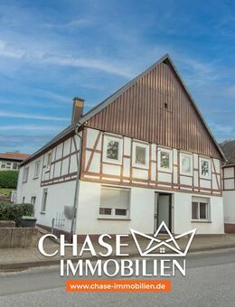 Attraktives Dreifamilienhaus in Ovenhausen, Höxter - TOP-Rendite, Guter Zustand, Spitzen Angebot! - Höxter