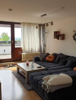 Großzügig geschnittene 2-Zimmerwohnung mit tollem Balkon in Würzburg Lengfeld - Würzburg