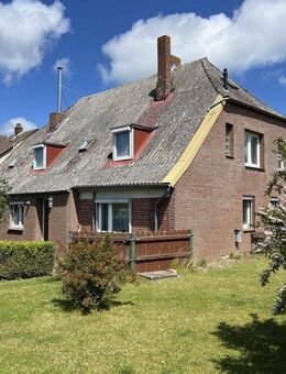 Historisches Wohnhaus mit großem Garten in Burg auf 2.610 m² Grundstück mit großem Baufeld - Fehmarn