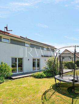 Idyllisch gelegenes freistehendes Einfamilienhaus mit großem Garten am Ortsrand von NT-Raidwangen - Nürtingen
