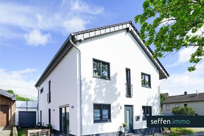 *Eine seltene Gelegenheit: Hochwertiges Neubau-EFH mit ELW (KfW 55) für gehobene Wohnansprüche*