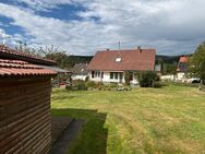 Ein schönes Einfamilienhaus in herrlicher Ortsrandlage auf 1180 m² mit Blick auf die Albkette! - Balingen